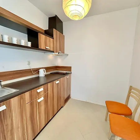 Rainbow 3 - Menada Apartment *