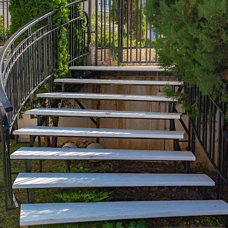 Rainbow 3 - Menada Διαμέρισμα *