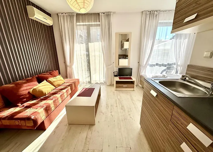 Rainbow 3 - Menada * Σάνι Μπιτς