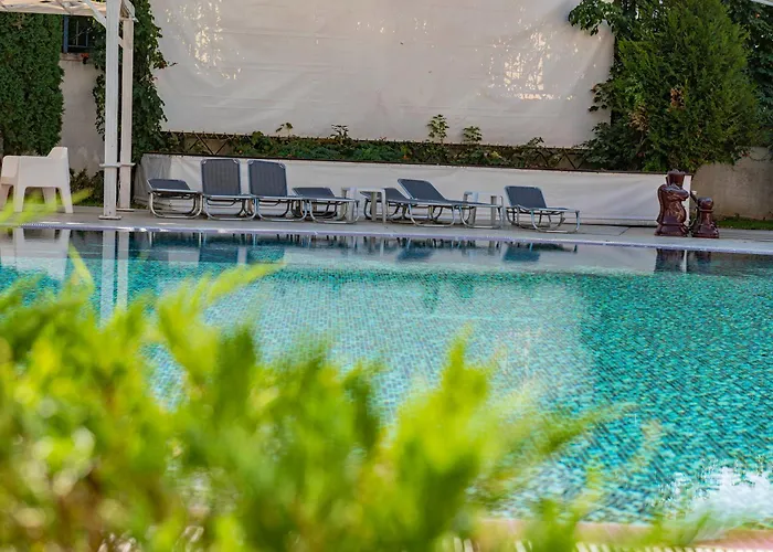 Rainbow 3 - Menada Apartamento