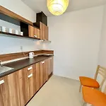 Rainbow 3 - Menada Apartment *