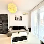 Apartment Rainbow 3 - Menada *