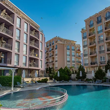 Rainbow 3 - Menada Appartement