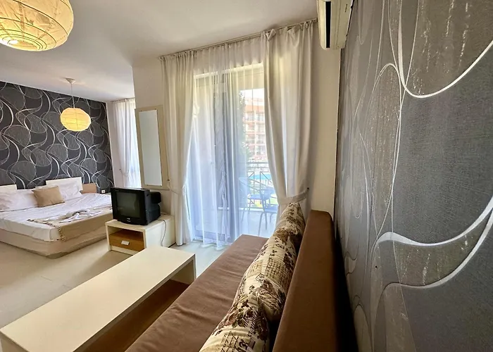 Rainbow 3 - Menada Appartement *