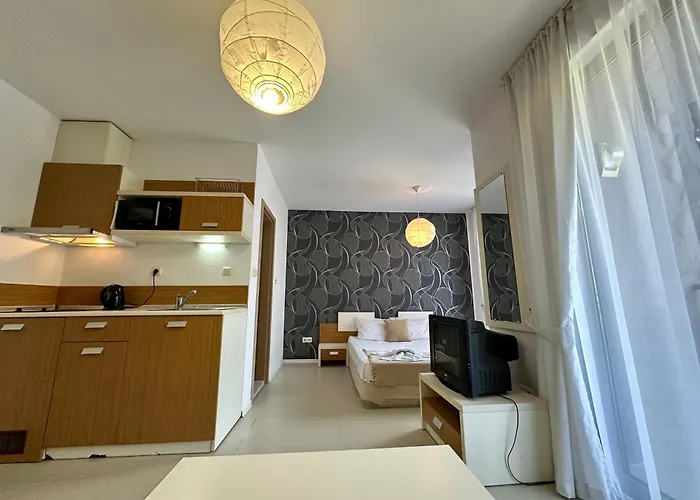 Rainbow 3 - Menada Appartement